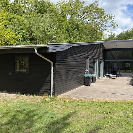 Nakke - 900m From The Sea By Interhome *