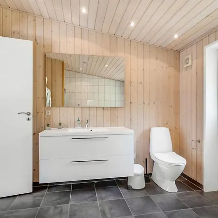 Nakke - 900m From The Sea By Interhome