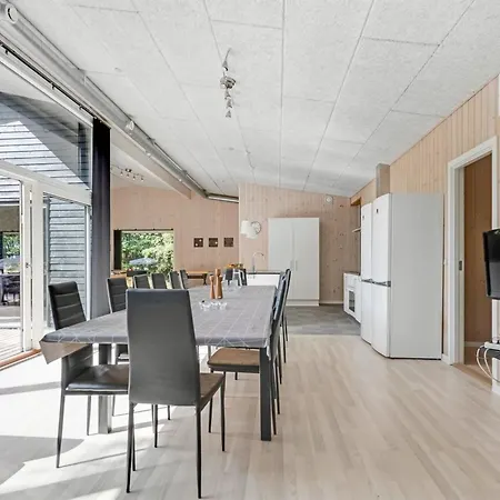 Nakke - 900m From The Sea By Interhome *